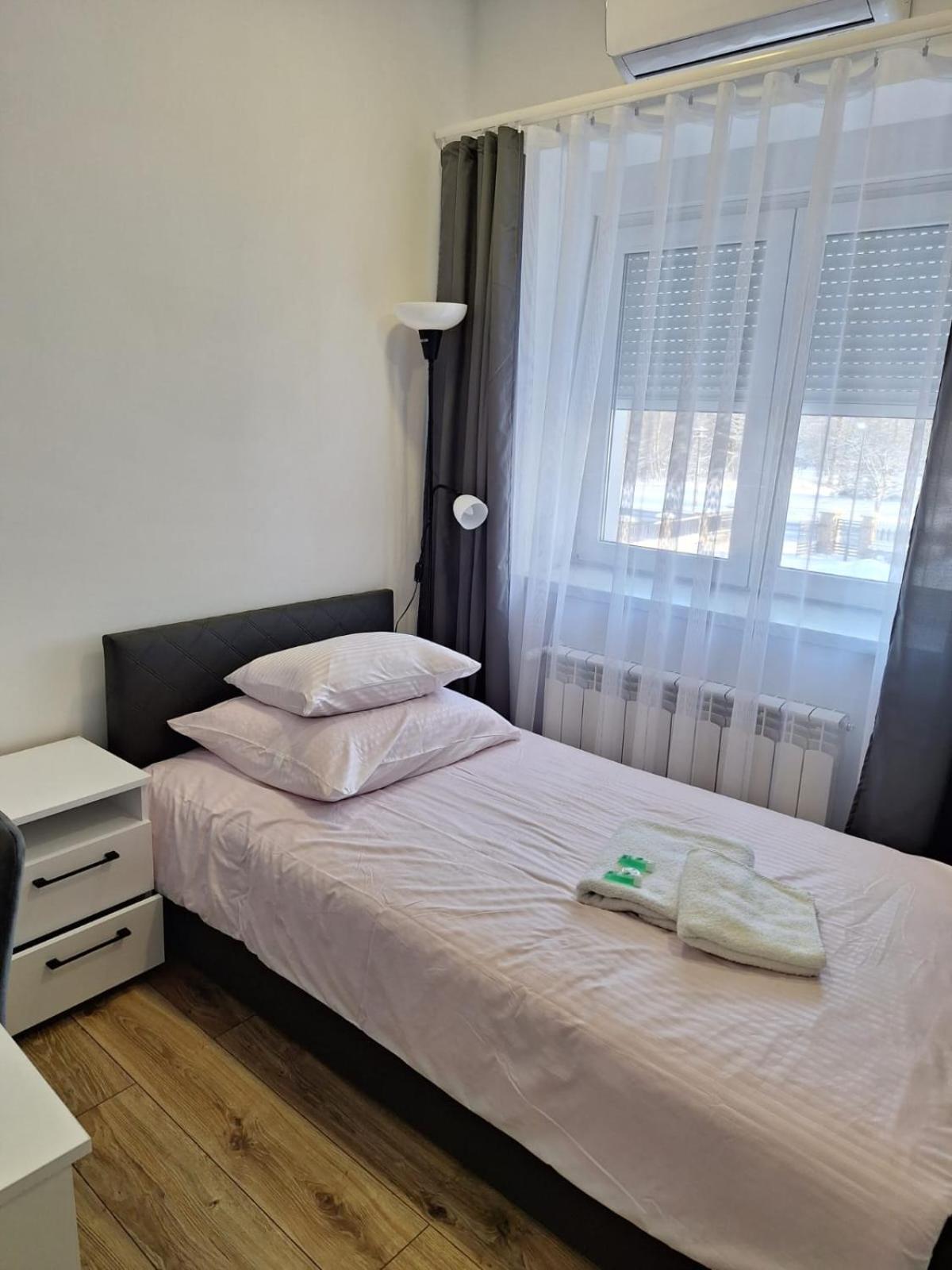 Comfort Stay, Ev, Parking Boleslawiec (Lower Silesia) Exterior foto
