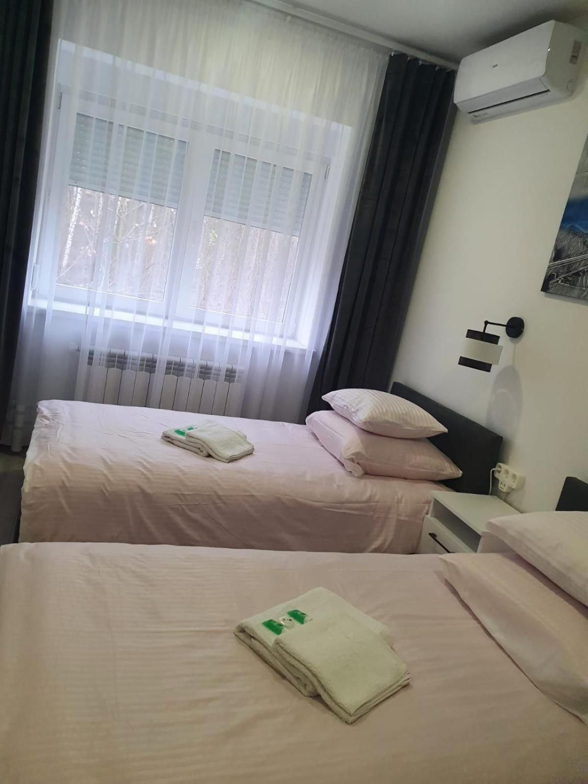Comfort Stay, Ev, Parking Boleslawiec (Lower Silesia) Exterior foto