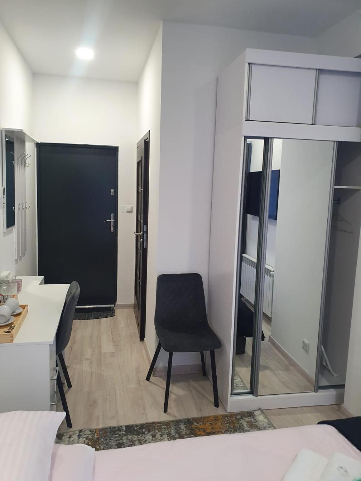 Comfort Stay, Ev, Parking Boleslawiec (Lower Silesia) Exterior foto